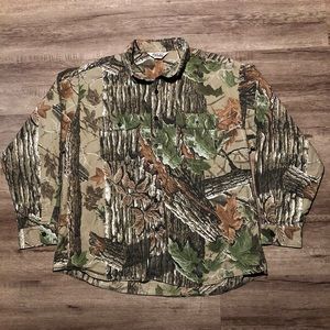 Vintage Wall Realtree Camo Shirt